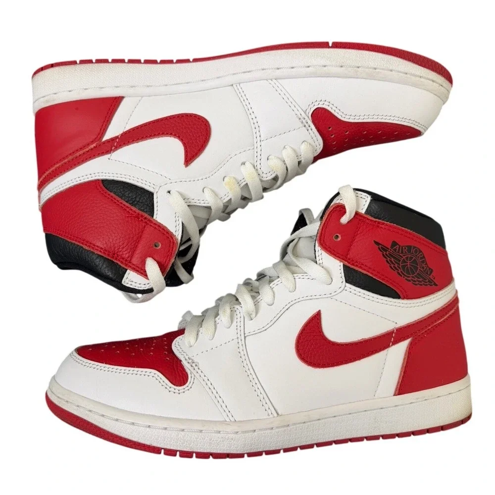 Nike Air Jordan 1 Retro High OG Chicago White Red Black‎ Size 10 555088-161